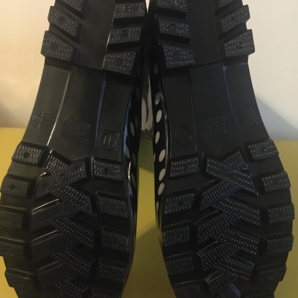 Polka Dot Rain Boots - Picture 4 of 4